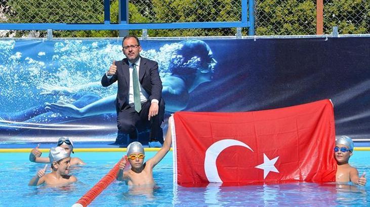 ‘Yüzmedeki seferberliği Balıkesir'den başlatıyoruz'