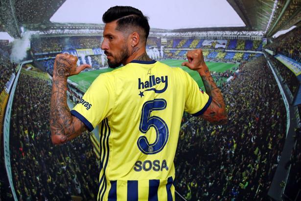 Fenerbahçe'ye müjdeli haber! Jose Sosa çalışmalara başladı