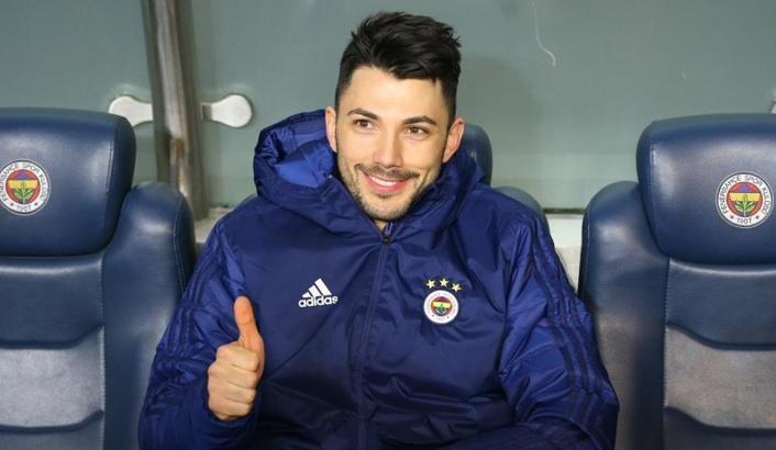 Tolgay Arslan, Fenerbahçe'ye veda etti