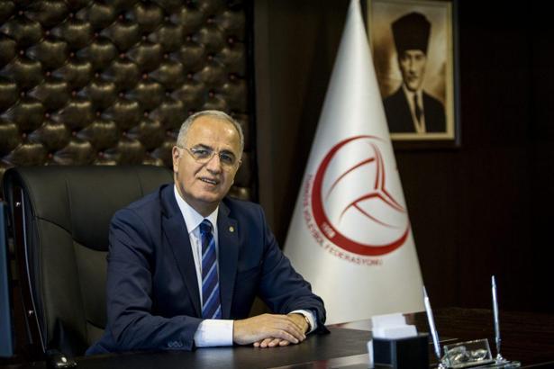 TVF Başkanı Mehmet Akif Üstündağ'dan millilere tebrik