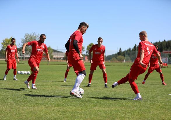 Sivasspor'da forma numaraları belli oldu