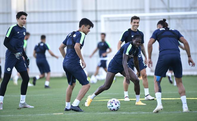 Konyaspor'da yeni sezon hazırlıkları sürüyor
