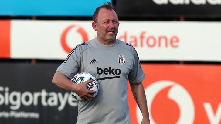 Beşiktaş transfere yoğunlaştı, 5 bölgeye transfer yapılacak