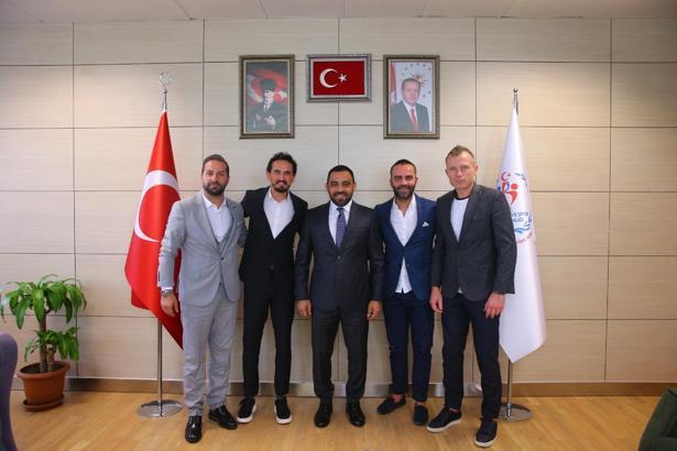 Eski Milli Futbolcular Başkent'e çıkarma yaptı
