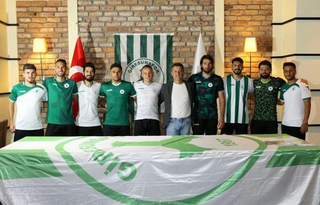 Giresunspor'dan tam 8 transfer! İmza şov...