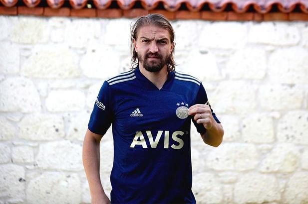 Caner Erkin: Fenerbahçe'den başka hiçbir takımla konuşmadım