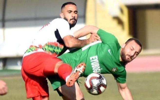 Karşıyaka iç transferde hareketli günler geçiriyor