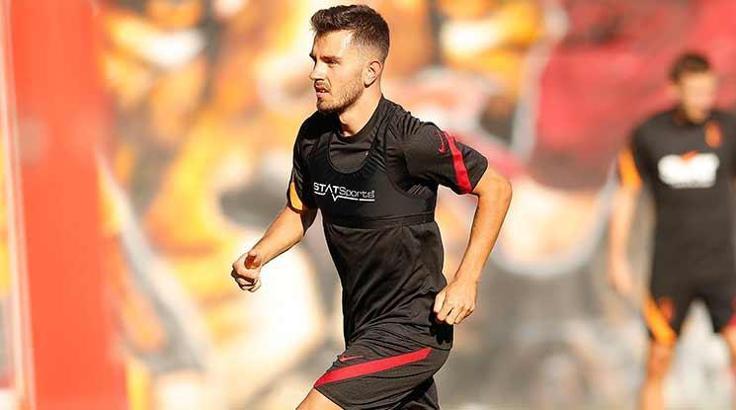 Galatasaray'da Emre Kılınç frikik çalıştı