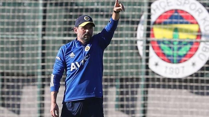 Fenerbahçe'de Erol Bulut'tan futbolcularla toplantı!