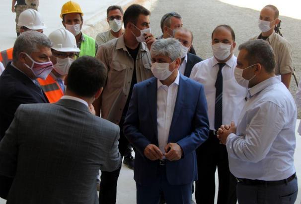Hatay Valisi Rahmi Doğan, yeni statta incelemede bulundu