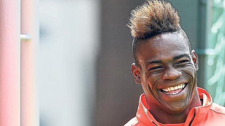 Balotelli bitiyor!