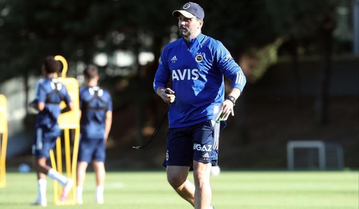 Fenerbahçe'de Erol Bulut fırtınası devam ediyor