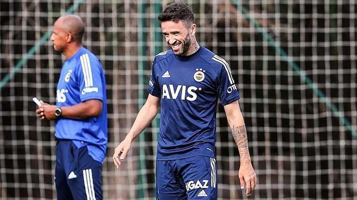 Fenerbahçe'de yeni kaptan Gökhan Gönül olacak