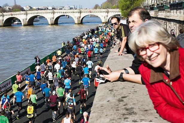 Paris'teki maratonlar Kovid-19 nedeniyle iptal edildi