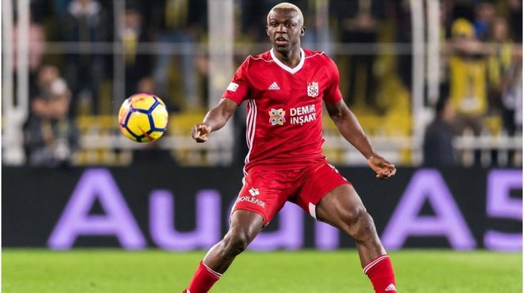 Sivasspor'dan Arouna Kone'ye yeni sözleşme