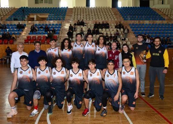 Kumluca Basketbol Kulübü şampiyon oldu