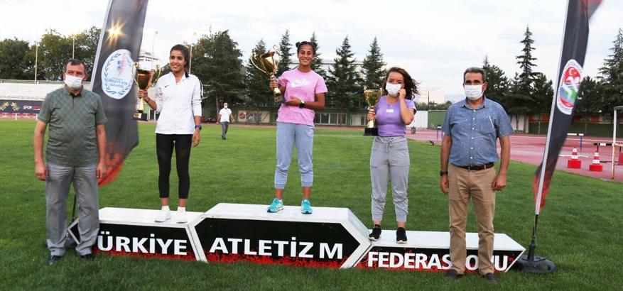 TAF Yürüyüş Kupası'nda zirve; Salih Korkmaz ve Evin Demir'in