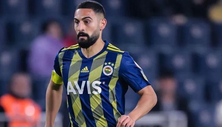 Fenerbahçe'de Mehmet Ekici ile yollar ayrılıyor