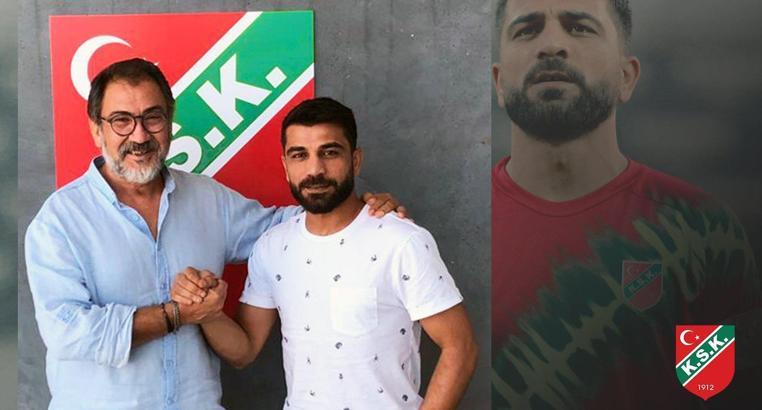 Karşıyaka, ilk imzayı kaptan Mustafa Aşan'a attırdı