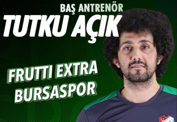 Bursaspor'un yeni başantrenörü Tutku Açık oldu