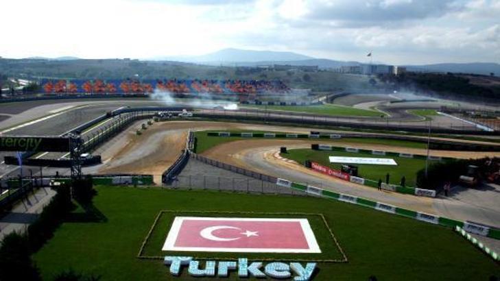 İstanbul'da ilk Raikkonen, son Vettel kazandı