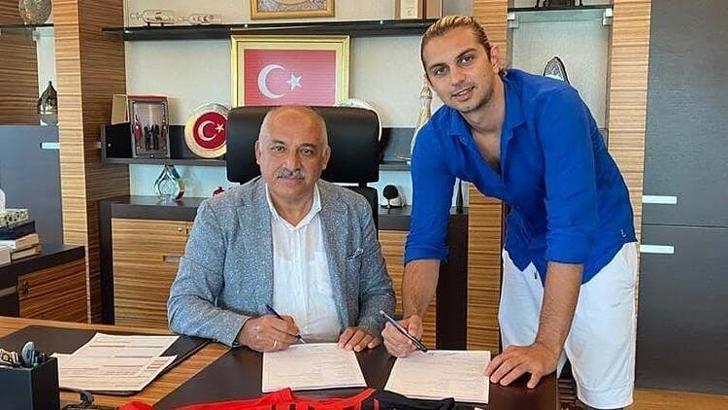 Çağlar Şahin Akbaba'dan 4 yıllık imza... Gaziantep Futbol Kulübü resmen açıkladı