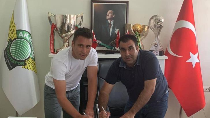 Akhisarspor'da yeni teknik direktör Cem Kavçak