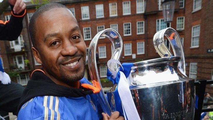 Chelsea'den Eddie Newton'a tebrik