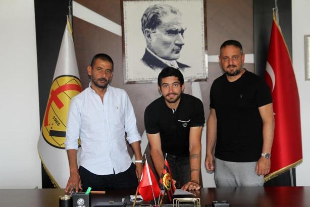 Onur Bayramoğlu ve Hasan Ulaş Uygur, Eskişehirspor'da kaldı