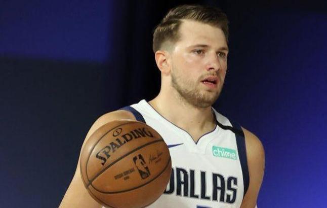 Dallas Mavericksli Luka Doncic, NBA tarihine geçti