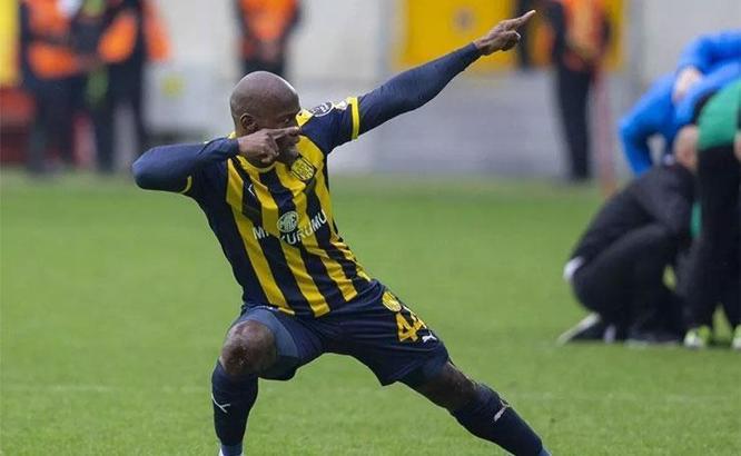 Antalyaspor Dever Orgill ile anlaşmaya vardı