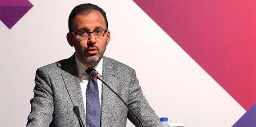 Bakan Kasapoğlu'ndan Boluspor Başkanı Abdullah Abat'a tebrik