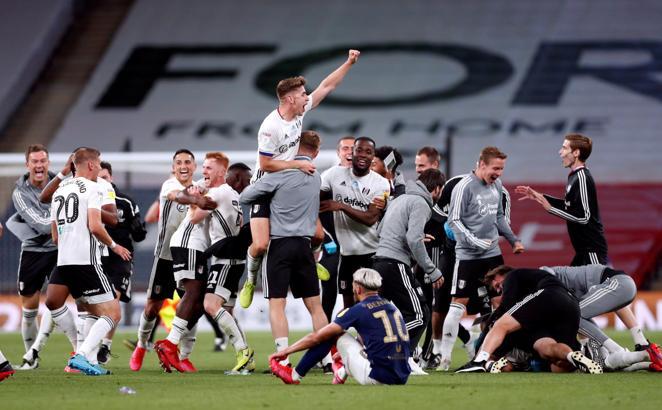 Fulham yeniden Premier Lig'de!