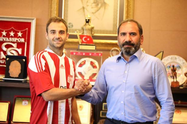 SON DAKİKA | Sivasspor, Jorge Felix'i kadrosuna kattı