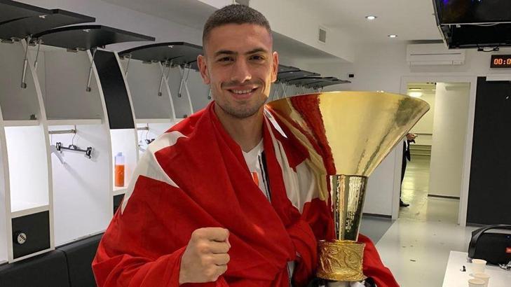 Bakan Kasapoğlu'ndan Merih Demiral'a tebrik telefonu