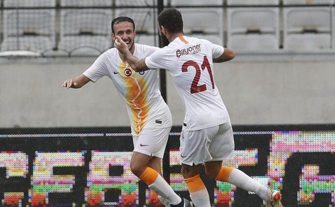 Galatasaray'da gençlerin gözü Fatih Terim'de