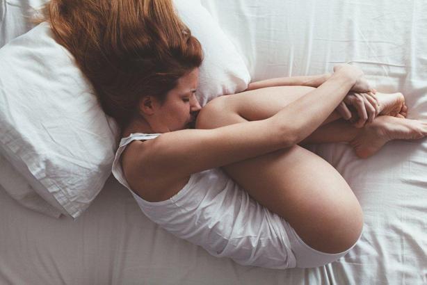 Premenstruel sendromu nedir, belirtileri nelerdir? Premenstrual sendrom testi ve tedavisi nasıl yapılır?