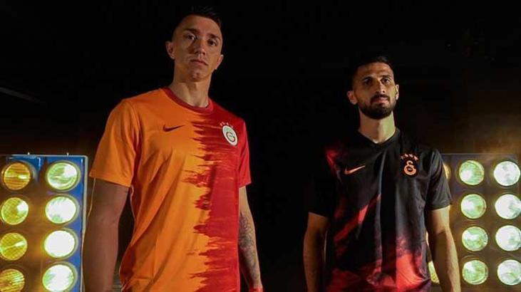 Muslera artık 9'u istiyor!