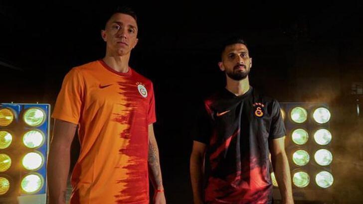 Galatasaray'da forma ve logo tartışması!