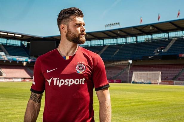Antalyaspor'dan Sparta Prag'a transfer olan Celustka'dan teşekkür mesajı