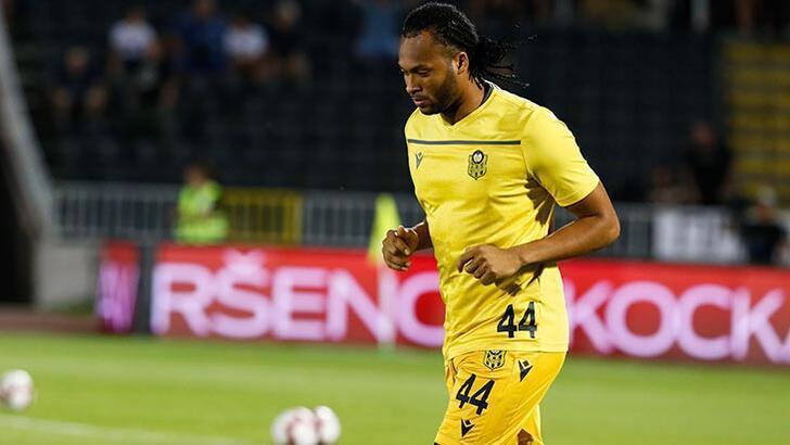 Beşiktaş'tan son dakika Arturo Mina bombası!