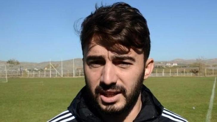 Uşakspor, Mehmet Gürkan Öztürk'le el sıkıştı