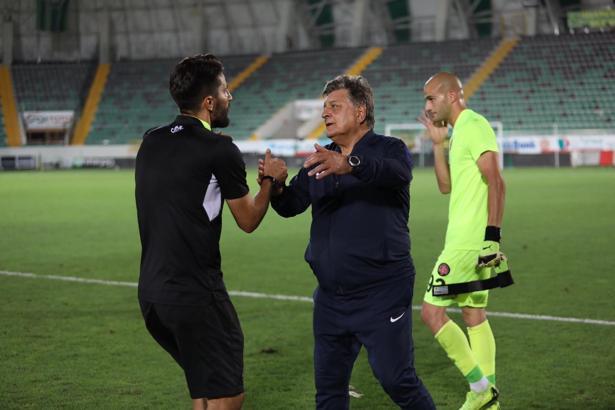 Akhisarspor'da Yılmaz Vural kendine gelemedi