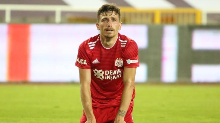 Mert Hakan Yandaş, Sivasspor'a veda etti!