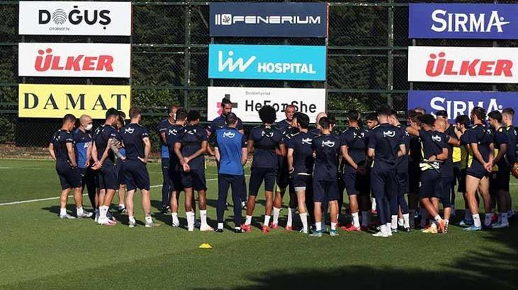 Fenerbahçe yönetimi futbolculardan indirim talep etti