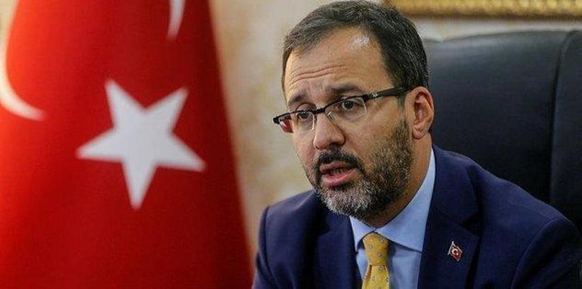 Bakan Kasapoğlu'ndan Fatih Karagümrük'e tebrik mesajı