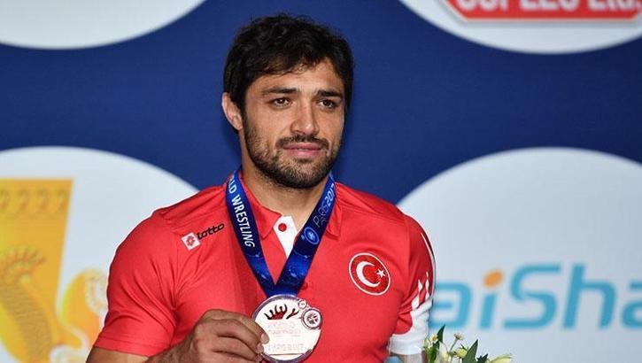 Milli güreşçi Atakan Yüksel olimpiyat madalyası istiyor