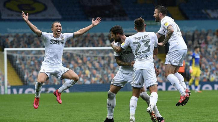 Marcelo Bielsa yönetimindeki Leeds United 16 yıl sonra yeniden Premier Lig'de