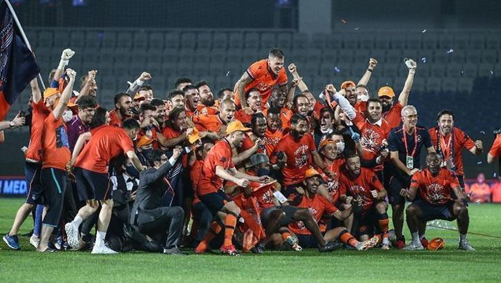 SON DAKİKA! Süper Lig'de 2019-2020 sezonu şampiyonu Başakşehir