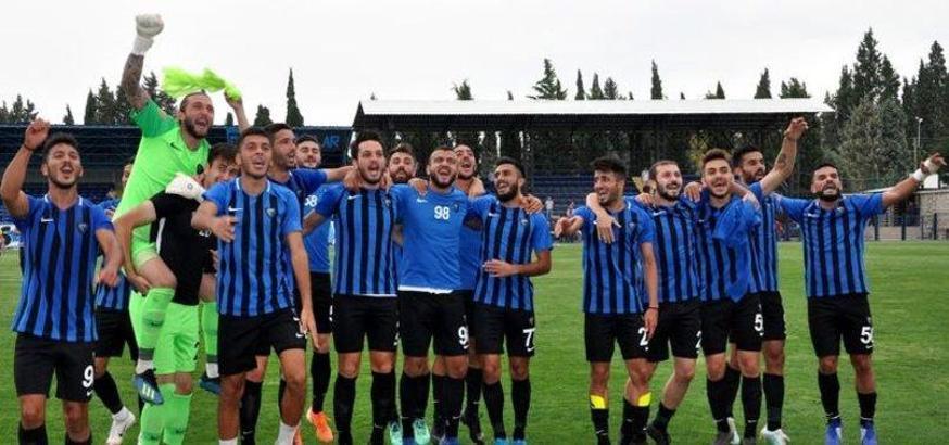 Karacabey Belediyespor iç transferde 10 futbolcuyla anlaştı